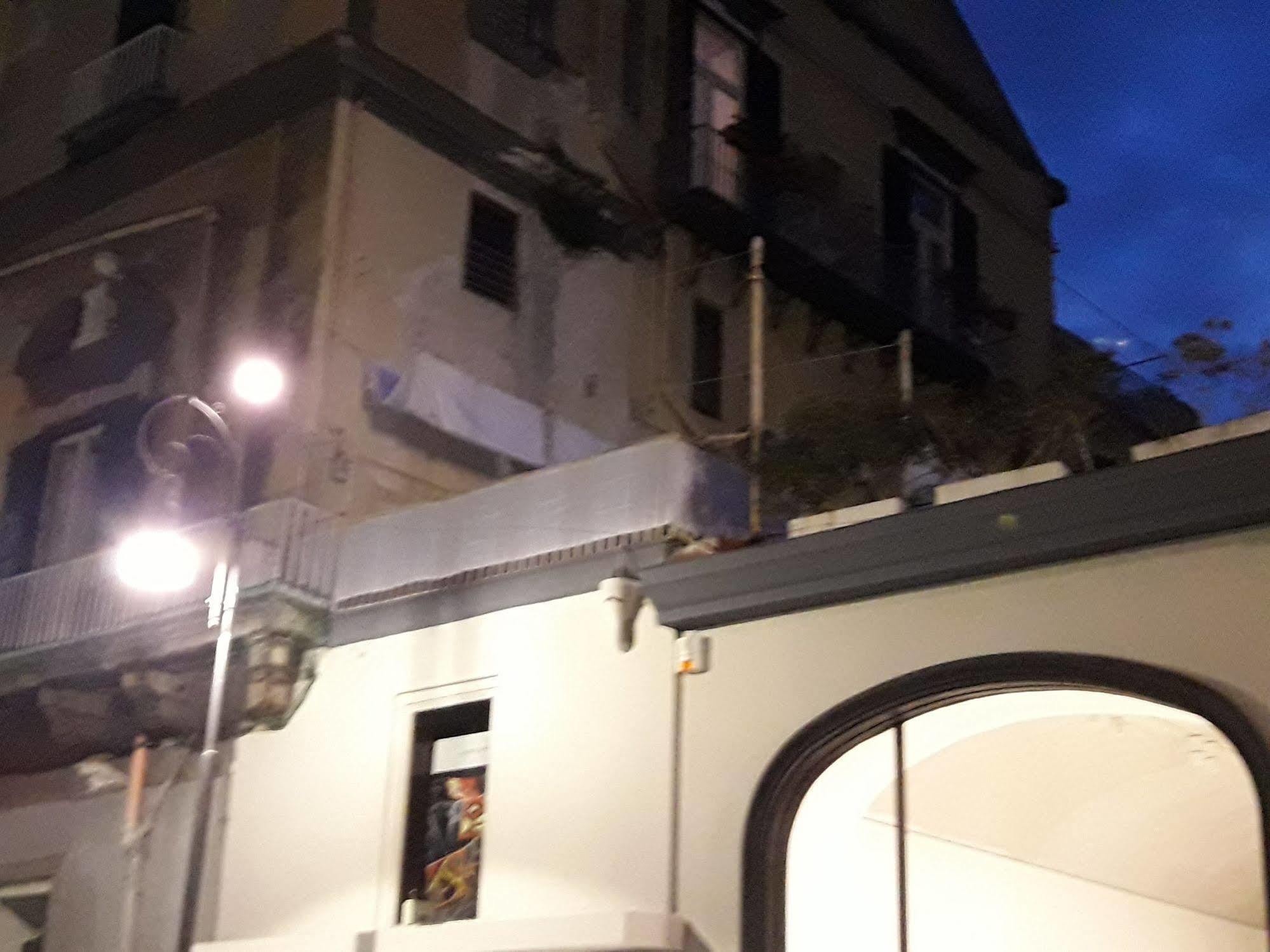 B&B Palazzo Satriano Napoli Ngoại thất bức ảnh